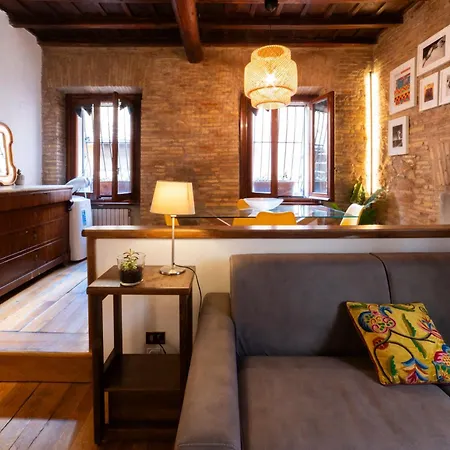 Pantheon Private Appartement