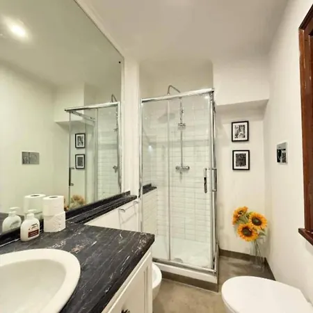 Pantheon Private Apartment