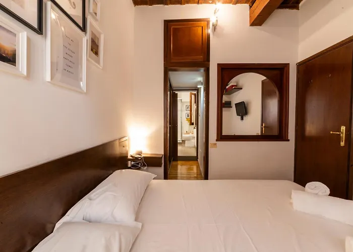 Pantheon Private Apartment *